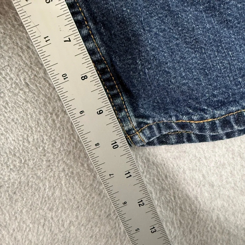 Levis attributes 100%